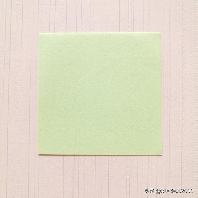 手工青蛙的折纸方法，教你手工折纸青蛙的几种方法（折纸小青蛙教程）