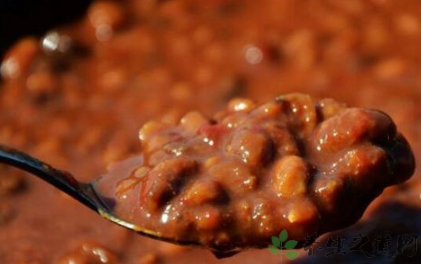 豆瓣酱和黄豆酱的区别，豆瓣酱和黄豆酱哪个炒菜好吃（吃了那么多年的黄豆酱和豆瓣酱）