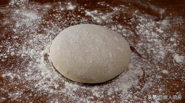 栗子饼的制作方法，栗子鸡蛋饼的制作方法（教你做一道甜而不腻的栗子饼）