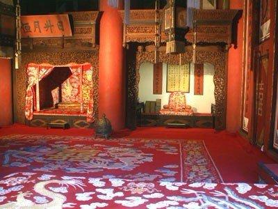 乾清宫和坤宁宫中间是什么宫，乾清宫与坤宁宫,中间的是什么（探寻北京老建筑）