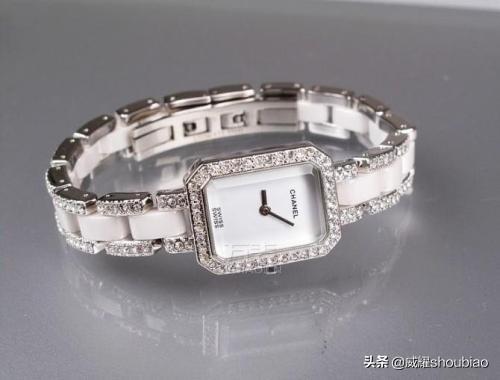 手表起雾怎么处理，手表表面总是起雾怎么办（手表进水起雾如何处理）