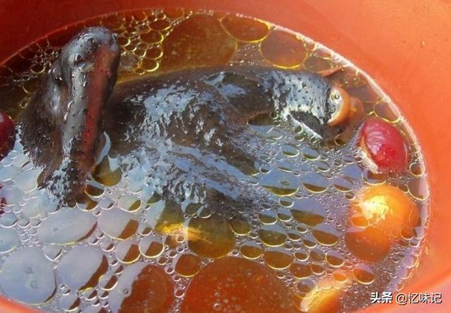 补血益气乌鸡汤，补血益气乌鸡汤做法（补血益气乌鸡汤做法大全）