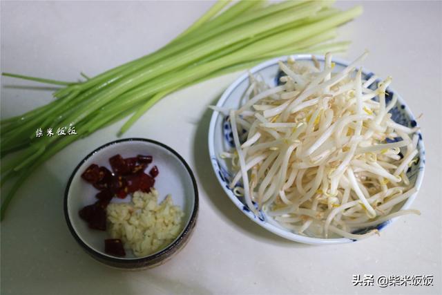 芹菜煮多久能熟，西芹煮多久熟（加它一起炒）