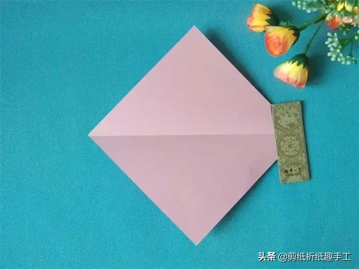 简单漂亮的窗花剪纸步骤，复杂漂亮的窗花剪纸步骤（剪纸手工教程：掌握这几个步骤）