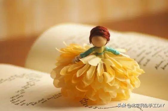 家里的假花怎么处理掉，室内有假花怎么办（一根铁丝一个球就能让她惊艳无比）