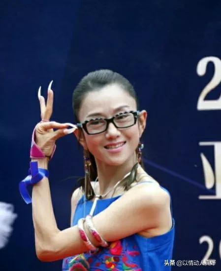 杨丽萍婚姻，杨丽萍结婚对象（为何在关键时刻打掉孩子）