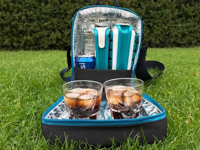 冰格里的冰怎么取出来（比传统冰格好用10倍的丹麦创意冰格）