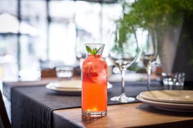 梅子流酸溅齿牙，梅子流酸溅齿牙的意思（愿你心存美好）