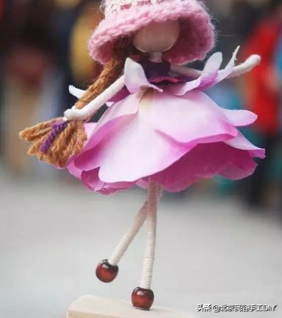 家里的假花怎么处理掉，室内有假花怎么办（一根铁丝一个球就能让她惊艳无比）