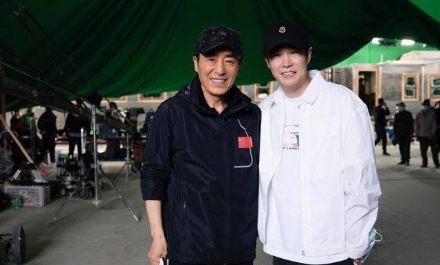 小沈阳所有歌曲，小沈阳蒙面唱将猜猜猜歌曲（走到今天该怪谁呢）