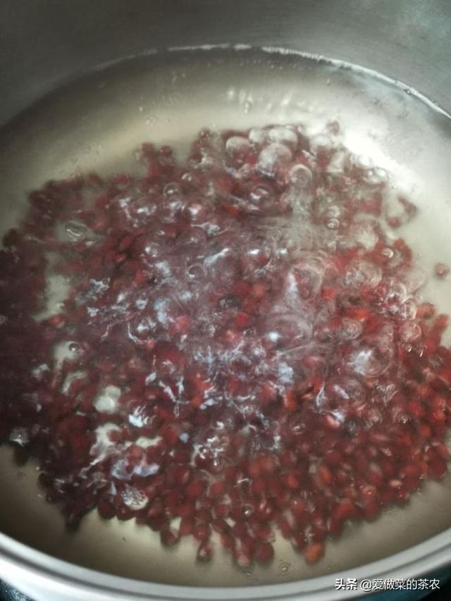 红豆怎么煮出沙沙的口感，红豆怎么煮出沙沙的口感呢（原来是这样做出来的）
