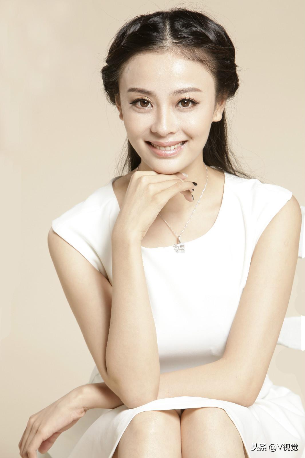 高圆圆，王彤，张凯丽，柳岩，李丽虹等主演《咱们结婚吧》