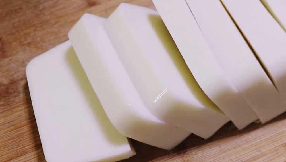 图片[7]-【牛奶雪梨糕】做法步骤图 Q弹嫩滑 常吃对喉咙好-起舞食谱网