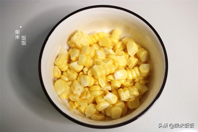 玉米水饺馅的做法，玉米瘦肉饺子的家常做法（我做了玉米馅的）