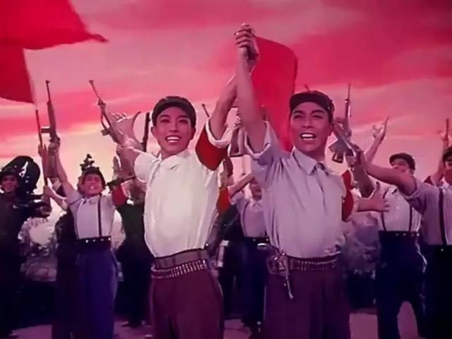 八个样板戏是哪八个，八个样板戏都是哪八个（八大样板戏）