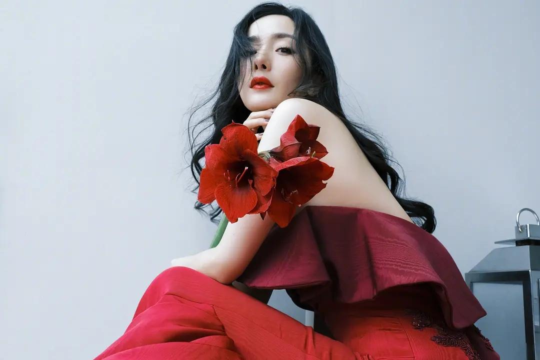 外媒评选十大最美华人女星,林志玲第5,杨幂第2,这排名我有意见