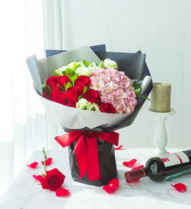 七夕节送花的经典祝福语，七夕节送花的经典祝福语图片（多款玫瑰花束为爱而来）