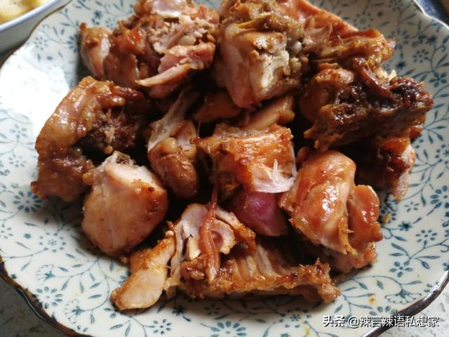 兔肉火锅做法，兔肉火锅做法视频（兔肉软嫩弹牙非常香）