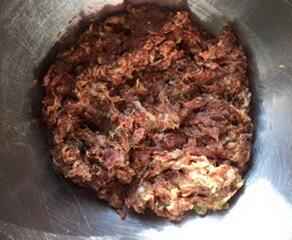 图片[7]-【茼蒿鲜肉水饺】做法步骤图 消食开胃 越吃皮肤越光滑细嫩！-起舞食谱网