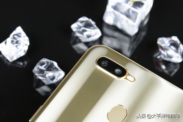 oppor17参数配置，oppor17参数配置详情（谁说靓丽的外观就不能有超大肚量）