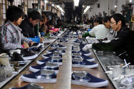 莆田的亚瑟士和正品区别，莆田鞋和正品的区别是什么（揭秘鞋厂低成本鞋去向）