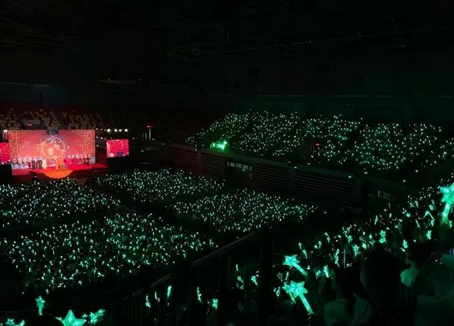 德云女孩的网名，德云社相声演员，微信头像（张云雷成名后和同门不和）