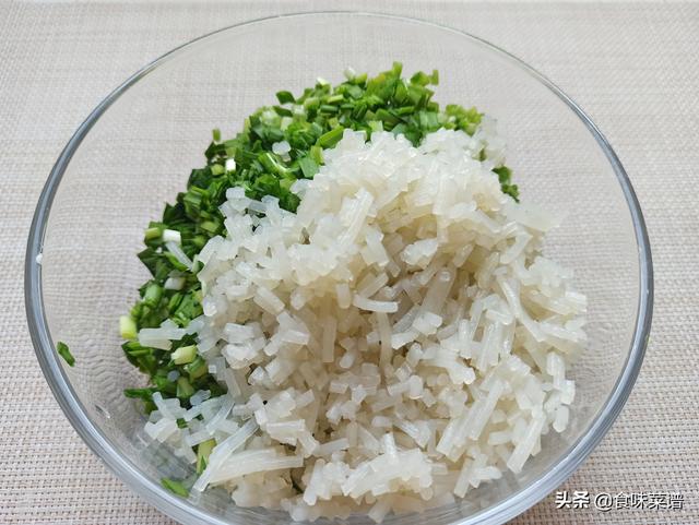 各种烙饼的做法，各种烙饼的做法大全（“末伏烙饼摊鸡蛋”）