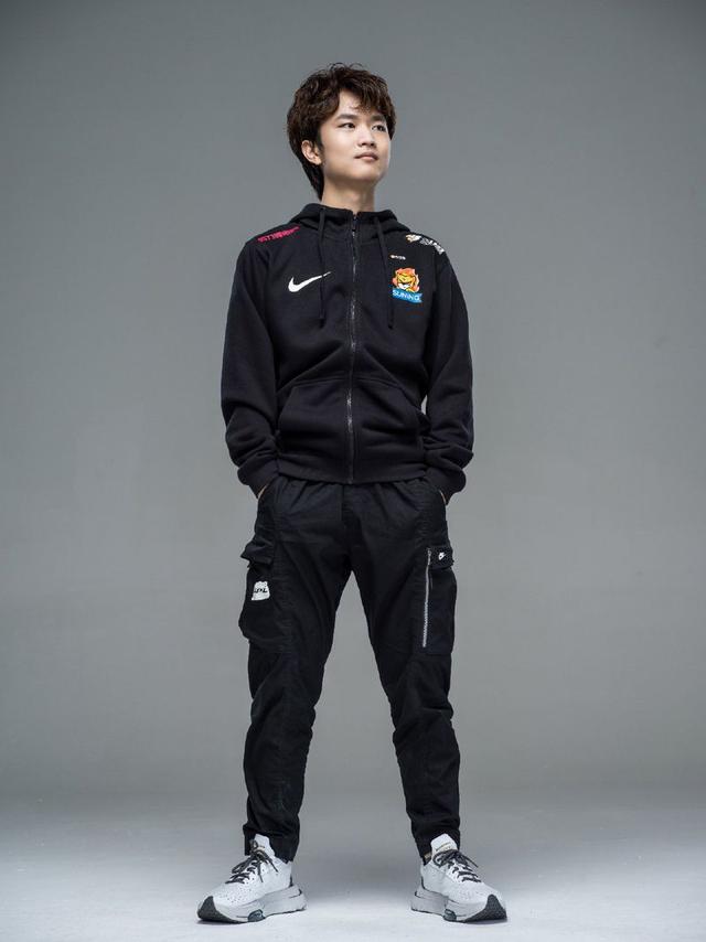 dwg是哪个国家的战队，英雄联盟dwg是哪个国家的战队（看完发现他们夺冠其实我也能接受）