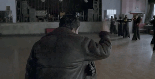 瞧这一家子大结局，瞧这一家子剧情介绍（顶着嘘声拼命、父亲去世才暴露身份）