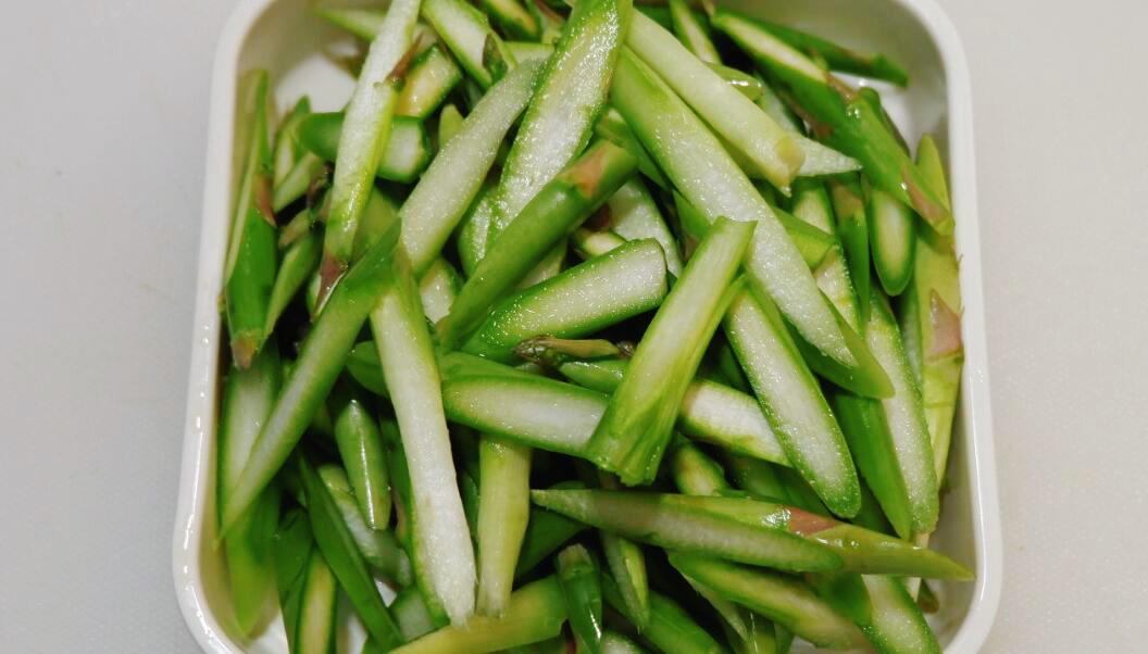 圖片[3]-【蘆筍百合炒蝦仁】做法步驟圖 營養全保留 全家人都愛吃-起舞食譜網