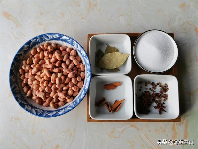 花生米怎么炒又香又脆，怎么炒花生米又香又脆又甜（炒花生不一样的做法）