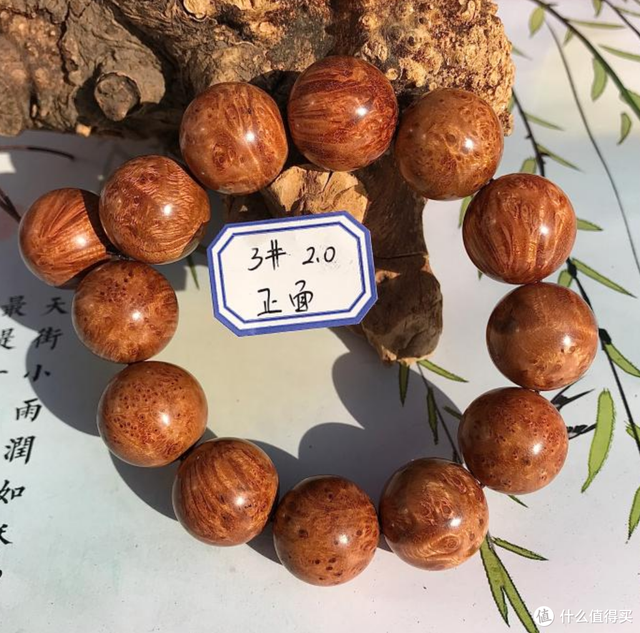 乌木手串怎么辨别真假，乌木手串真假鉴别（万物皆可盘：万字长文）