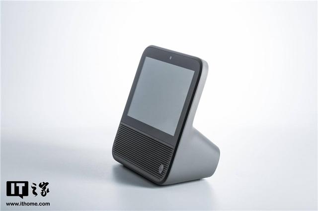 天猫精灵智能音响，天猫精灵智能音箱怎么用（机身变轻薄的带屏智能音箱）