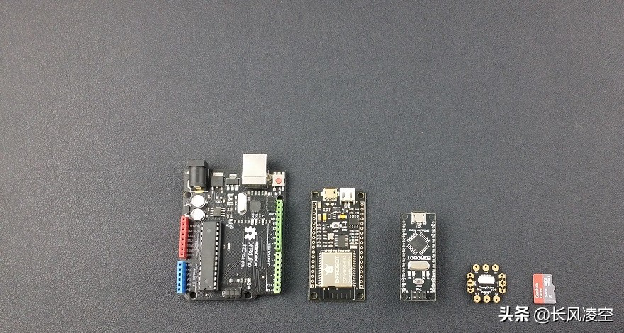 单片机 游戏机 用单片机做一个游戏机：找到红白机的感觉