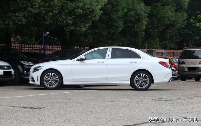 如果手握25万，顶配凯美瑞、奔驰C200L，你会怎么选？