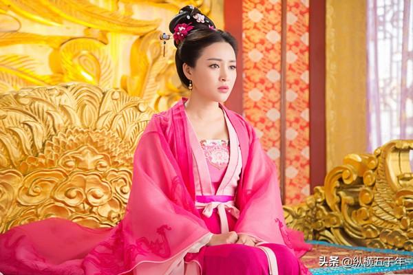 武则天是哪个朝代的，武则天是哪个朝代女皇（穿龙袍为何不敢称帝）