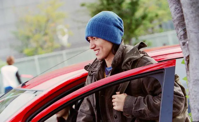 f4演的电视剧，流星花园f4成员名字（有人任由豪宅变废墟）