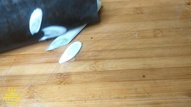 红烧鸡腿的简单做法，怎么做红烧鸡腿（教你做正确红烧鸡腿肉的做法）