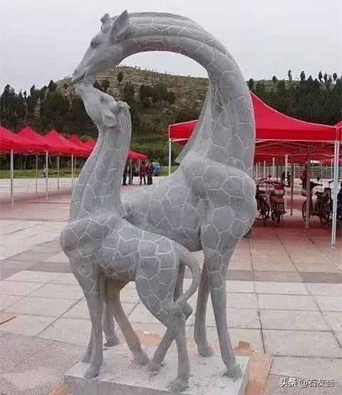 鹿在风水中的象征意义，鹿在风水中的象征意义家里挂画注意什么（“石”来运转）