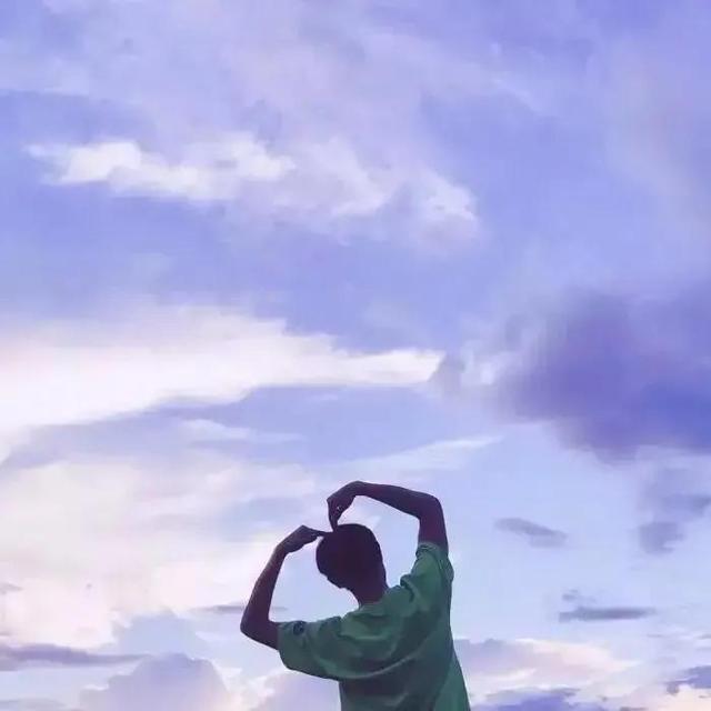 不容易被发现的情侣头像，不容易被发现的情头微信（超甜又隐蔽的情侣头像）