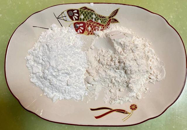 金针菇怎么炒着吃，金针菇怎么炒好吃（金针菇这样炸着吃）