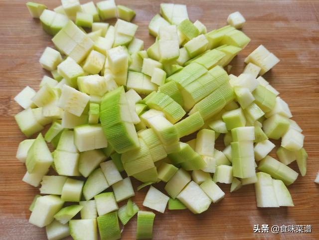 豆腐配什么菜好吃，豆腐和其他菜搭配做法（教你5种不同做法）