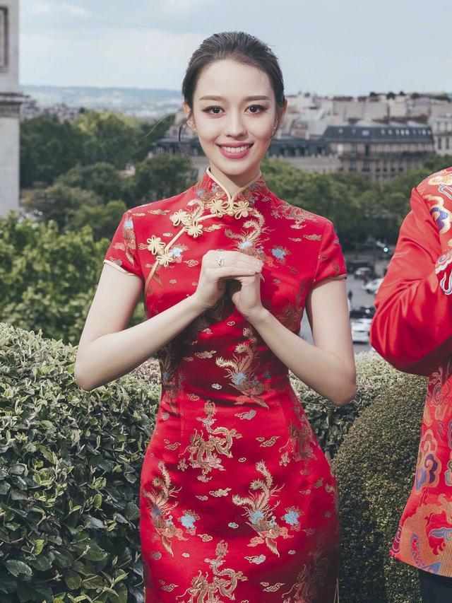 杨颖是哪国混血，杨颖到底是哪国混血（angelababy、吉娜或将同框）