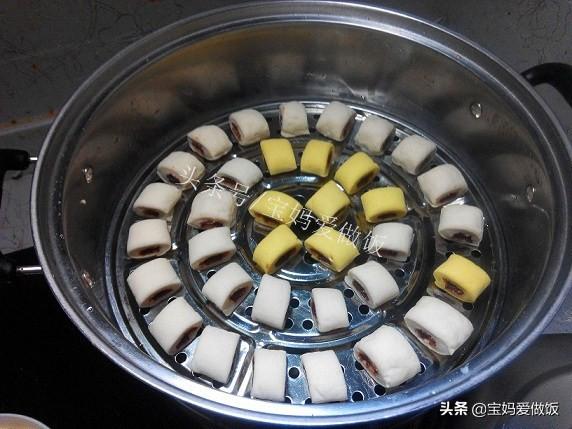 豆沙馒头的花样做法，豆沙卷花馒头的做法（香甜松软的奶香豆沙小馒头）