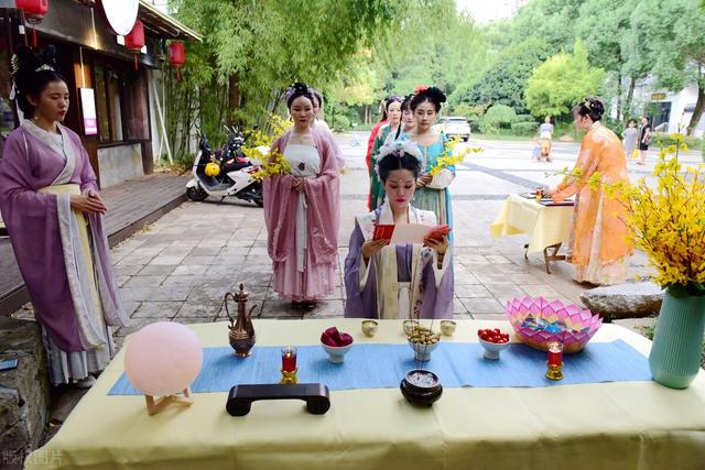 中秋节的寓意，寓意阖家团圆人安康