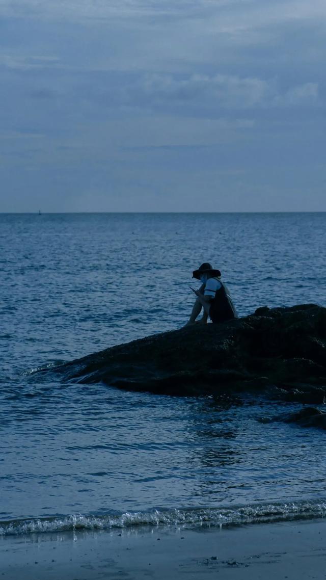 大海主题唯美图片,适合发说说,唯美大海背景图(抑郁系海景背景图)