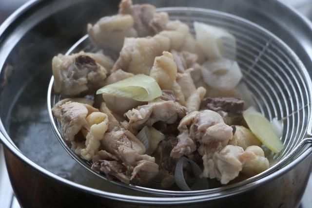 做蒸鸡腿的方法，鸡腿简单又好吃的做法