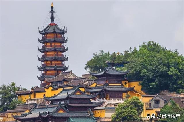 中国四大名寺是哪四个，中国的四大名寺（中国十大名寺排行榜）
