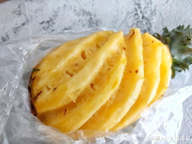 菠萝长什么样，菠萝长什么样子图片（切记这3种不要买）