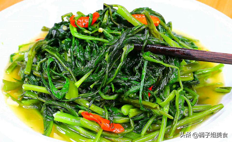 圖片[6]-終于找到炒空心菜不發(fā)黑的技巧 顏值高 口感好-起舞食譜網(wǎng)
